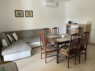 Apartment Povljana Features 2