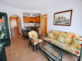 Apartment Roses Features 1