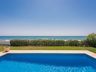 Villa Elviria Buitenaudio-opname 3