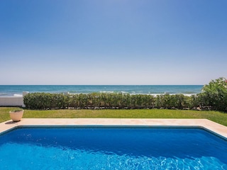 Villa Elviria Buitenaudio-opname 3