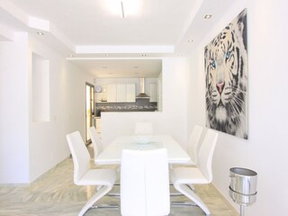 Apartment Elviria Features 12