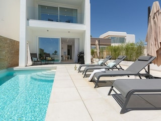 Villa La Mairena Buitenaudio-opname 3