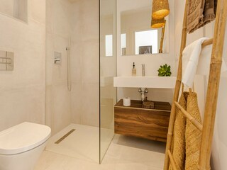 Villa La Mairena Features 31