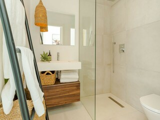 Villa La Mairena Features 32