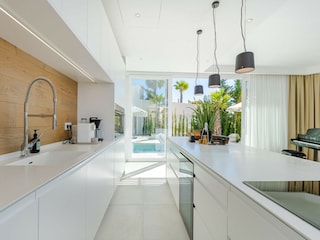 Villa La Mairena Features 34