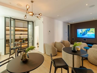 Villa La Mairena Features 48