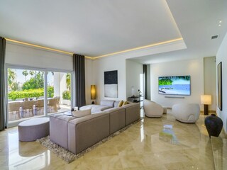 Villa San Pedro de Alcantara Features 75