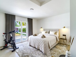 Villa San Pedro de Alcantara Features 77