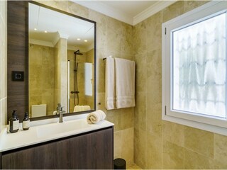 Villa San Pedro de Alcantara Features 53