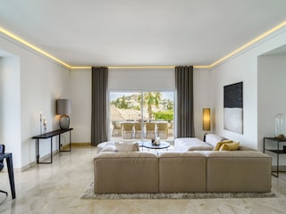 Villa San Pedro de Alcantara Features 60