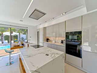 Villa Nueva Andalucía Features 16