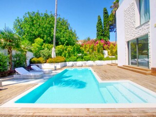 Villa Nueva Andalucía Buitenaudio-opname 8