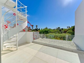 Villa Nueva Andalucía Buitenaudio-opname 9