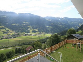 AT6272-415-1-F2D993D001441EDCB898916155859BFC