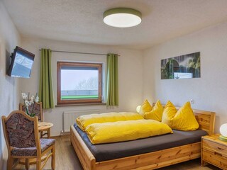 zillertal_apart_Küche_Schlafzimmer 2