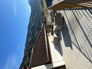 31ADB29B-29C1-4ACA-B0FF-9F9512563C8C