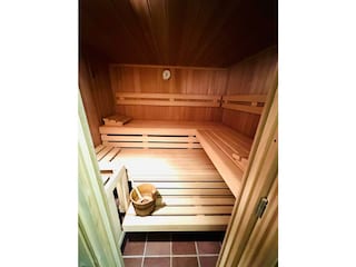 Gemütliche, eigene Sauna