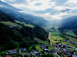 Luftbild aufgenommen in Tresdorf in Richtung Osten