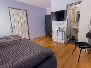 Weingut_Gaestehaus_Gerd_Muellers_Kroev_Mosel-92