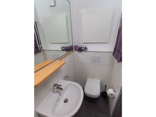 Weingut_Gaestehaus_Gerd_Muellers_Kroev_Mosel-101