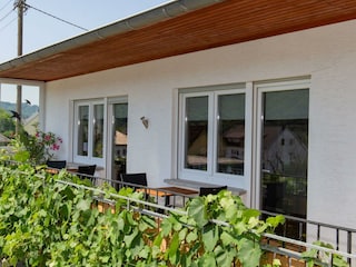Weingut_Gaestehaus_Gerd_Muellers_Kroev_Mosel-82
