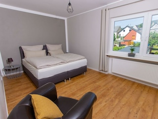 Weingut_Gaestehaus_Gerd_Muellers_Kroev_Mosel-58