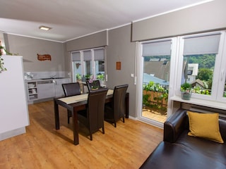 Weingut_Gaestehaus_Gerd_Muellers_Kroev_Mosel-65