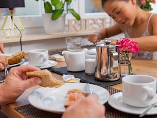 Weingut_Gaestehaus_Gerd_Muellers_Kroev_Mosel-30