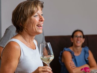 Weingut_Gaestehaus_Gerd_Muellers_Kroev_Mosel-43