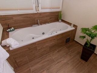 Ferienwohnung_2_Weingut_Gerd_Muellers_Kroev-7