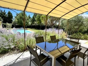 Ferienhaus Familienfreundliche Ferienwohnung mit Grill, privatem Pool und Garten | Haustiere willkommen