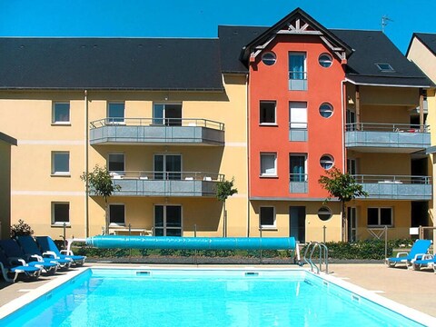 Parque de vacaciones Estancia costera con piscina en Grandcamp
