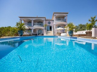 Villa Salema Outdoor Recording 2