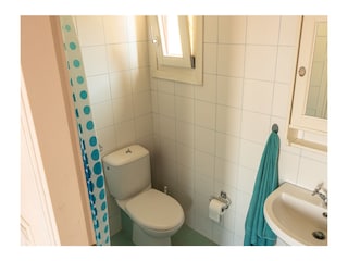 upstairs bathroom