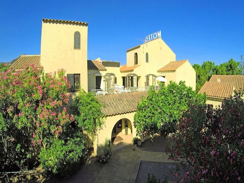 Parque de vacaciones Escapada romántica y chic en L'Île Rousse