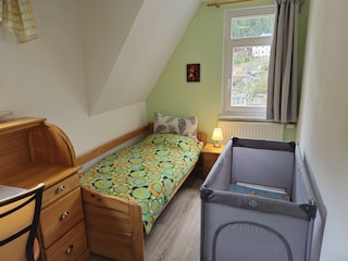 Schlafzimmer 2