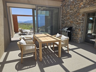 Terrasse am Pool