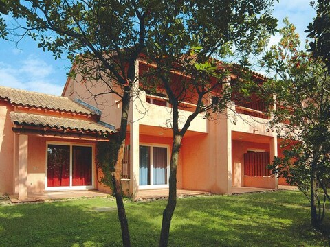 Parc de vacances Appartement à Pinarellu près de Plage et Piscine