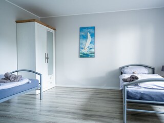 Schlafzimmer mit 2 Einzelbetten