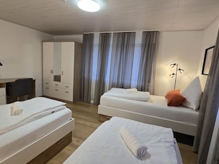 Kleiderschrank