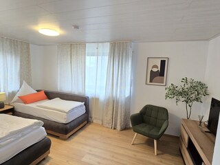 Schlafzimmer 2