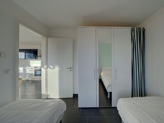 2. Schlafzimmer