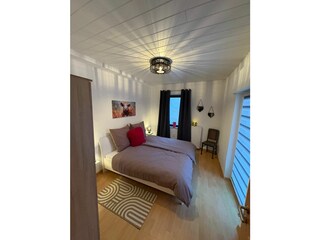 Schlafzimmer Heidi im 1 Obergeschoss