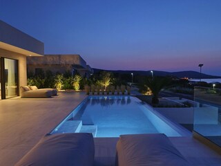 Villa mit privatem Infinity-Pool aus Pašman