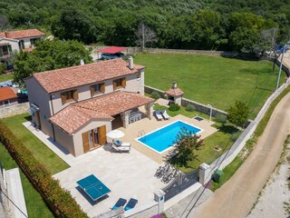 Schöne villa mit Garten und privatem Pool