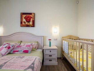 Wunderschön dekoriertes Schlafzimmer in Villa