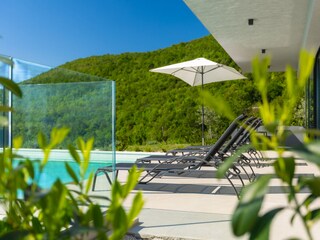 Luxusvilla mit Pool & traumhaftem Blick auf Kvarner