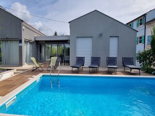 Villa Val nahe Pore? mit privatem Pool