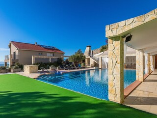 Villa Viktoria mit privatem Pool, Meerblick