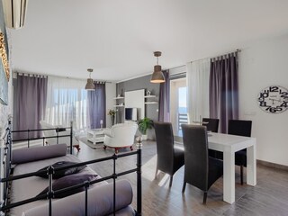 Dining area and livingroom in Villa Viktoria